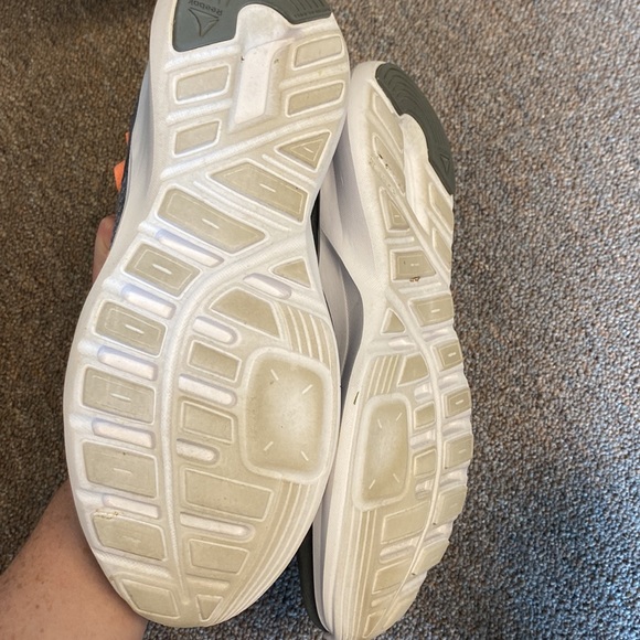 Reebok Memory Tech Sneaker 7 1/2 - Picture 2 of 5